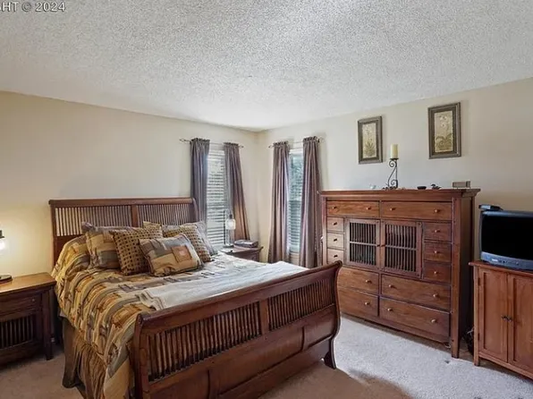 2619 Lightning Way, Colorado Springs, CO 80920