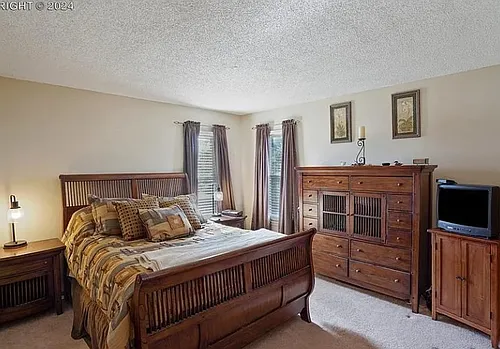 2619 Lightning Way Photo 1