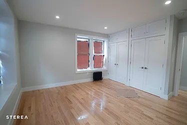 Rented by Sterea Agency