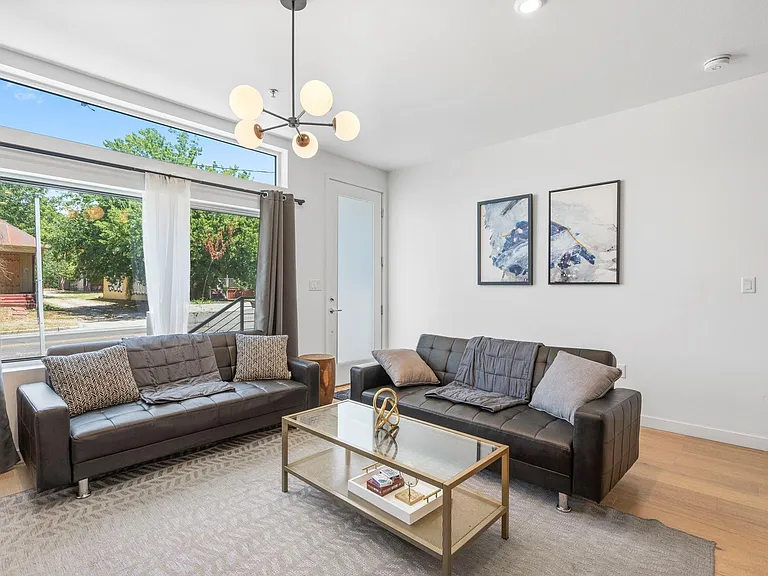 1701 E M L King Jr Blvd #105 — Photo 6