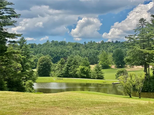 MD-9 Old Chimney Rd, Cashiers, NC 28717