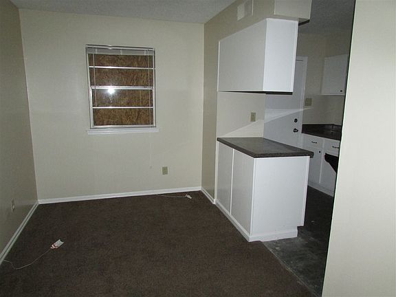 4th image of 5416 Apple Blossom Dr