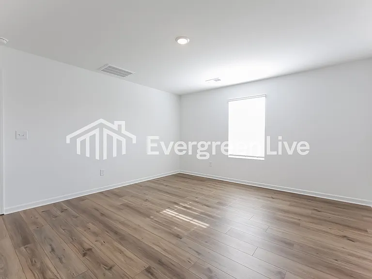 1372 Hugh Mack Ct — Photo 9