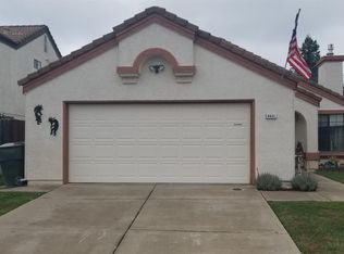 8821 Lemas Rd, Sacramento, CA 95828