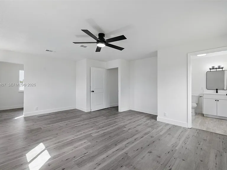 1867 NW 8th Ave — Photo 16