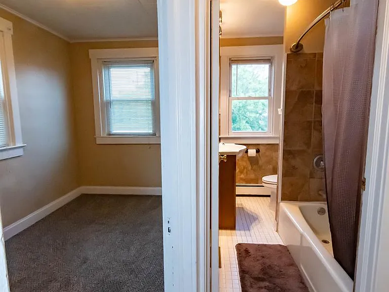 335 Stuart Ave — Photo 8