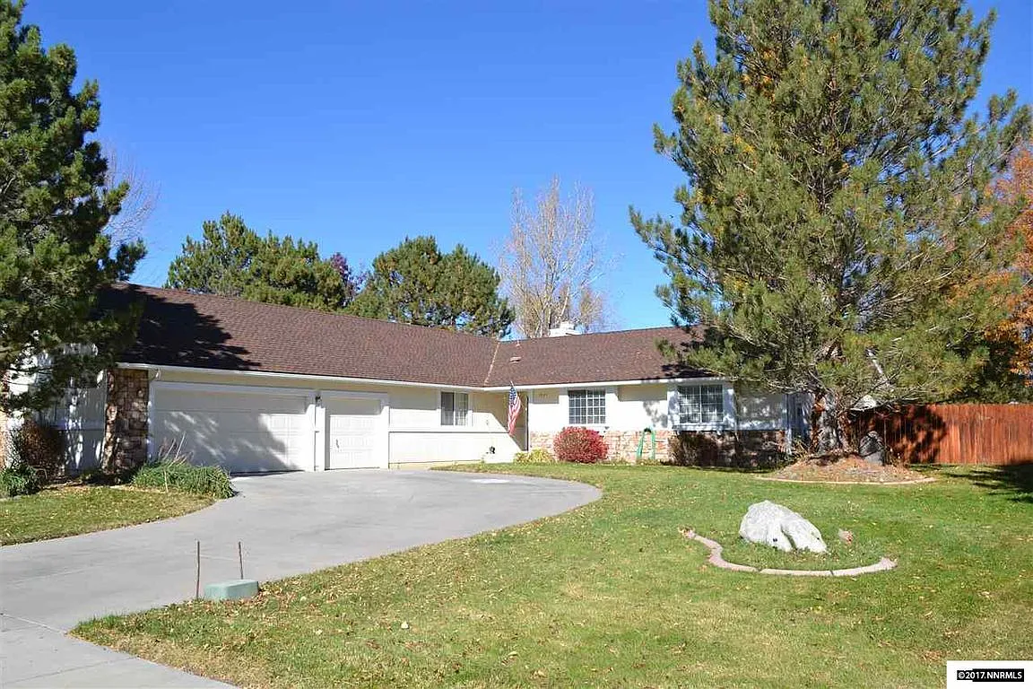 1044 Wisteria Dr photo 1