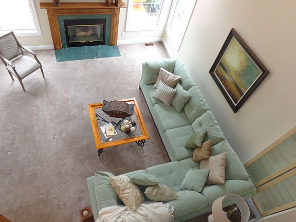 3rd image of 18349 Bayberry Dr