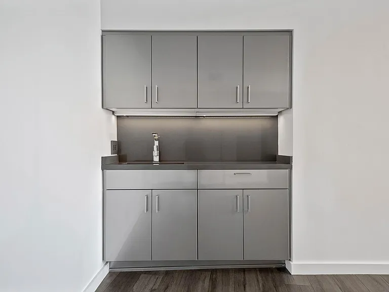 7250 Franklin Ave #1204 — Photo 4