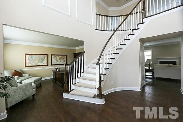 2nd image of 608 S Bend Dr