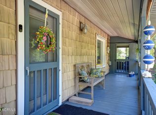 860 Crow Hill Rd, Beaufort, NC 28516