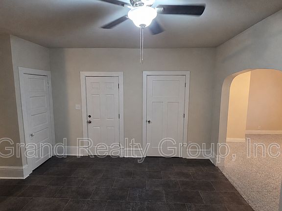 2nd image of 127 Cedar Ave #2F
