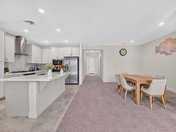 4th image of 4935 Sassafras Way