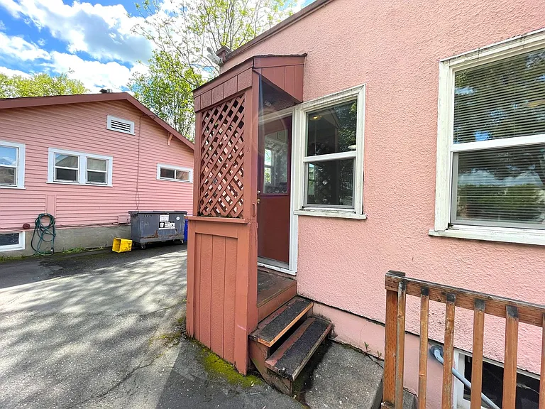 1336 NE 28th Ave — Photo 14