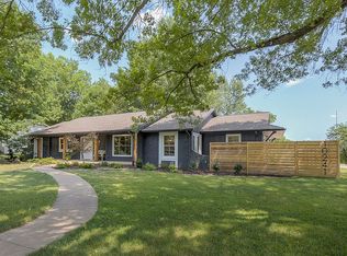 10241 El Monte St, Overland Park, KS 66207