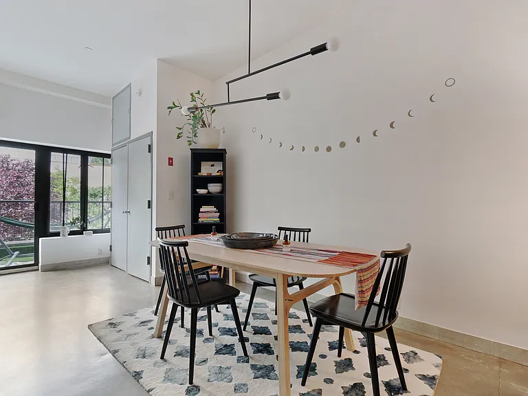 39 Carroll St #2 — Photo 13