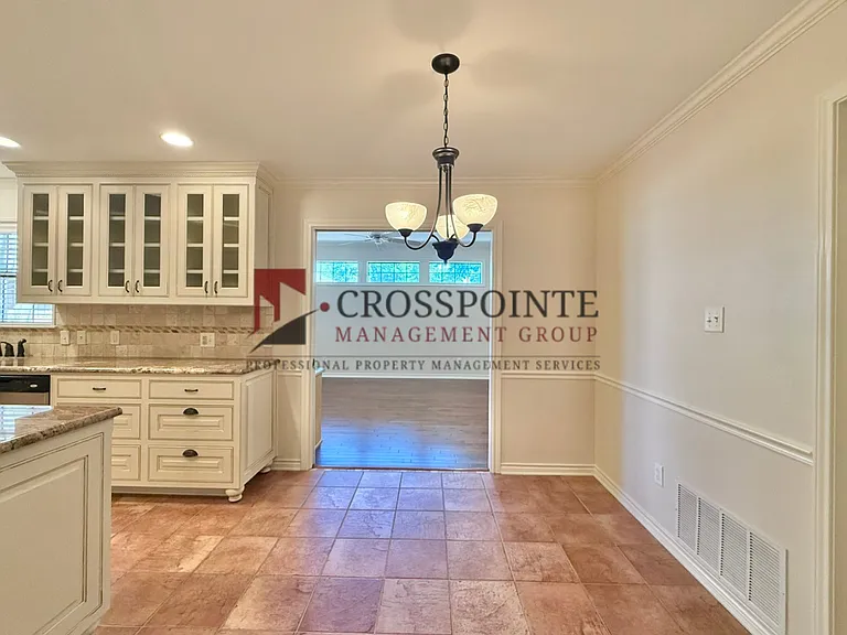 3308 Moss Gln — Photo 10