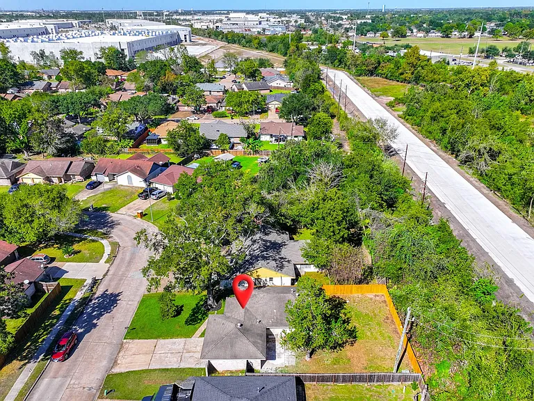 10126 Pine Moss Dr — Photo 42