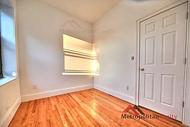 Rented by Metropolitan Realty