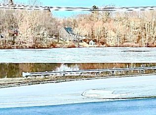 42 Maple St, Spencer, MA 01562