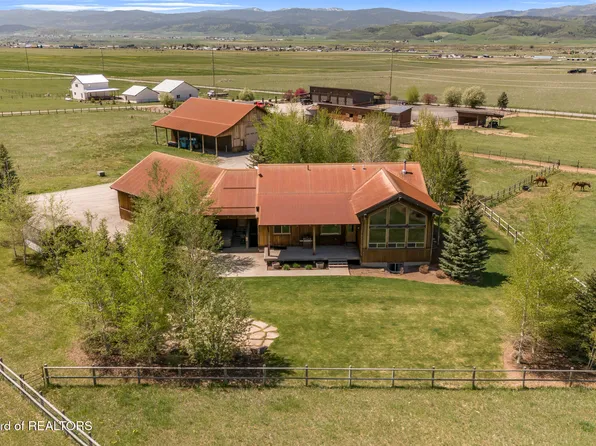 57 Rodeo Ln, Etna, WY 83118