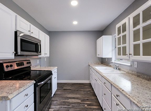 5th image of 5122 Sagamore Dr