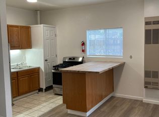 113 Princeton Dr SE #C, Albuquerque, NM 87106