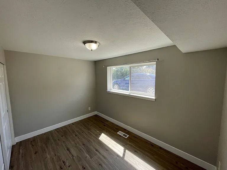 2115 N 250 W #2 — Photo 11