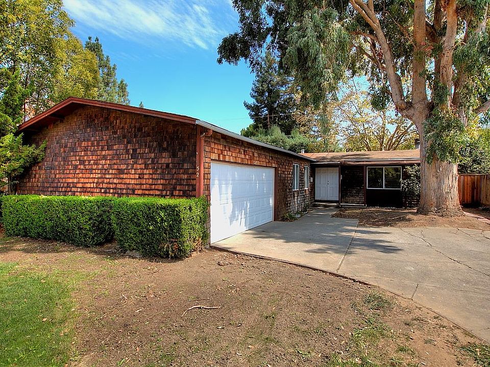 1st image of 852 Betlin Ave