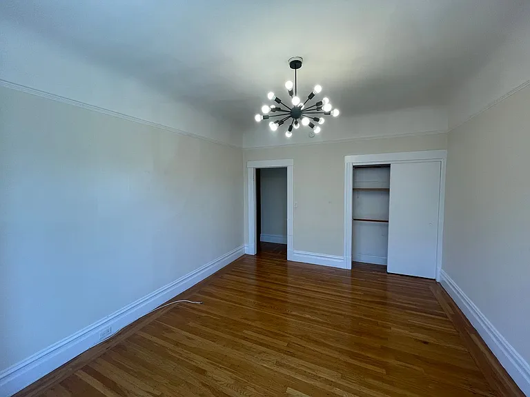 184 (1608-14 Larkin) — Photo 9