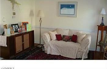 5th image of 1036 S Wedgemont Dr