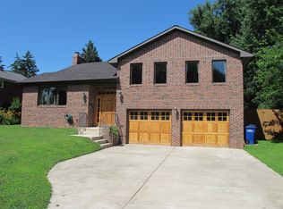 1500 Dewberry Ct, Mc Lean, VA 22101