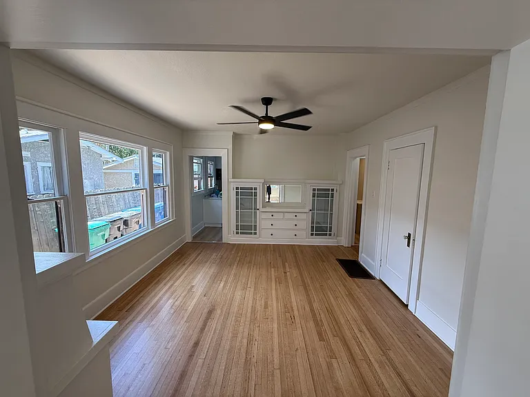 959 E 2nd St #959 — Photo 7