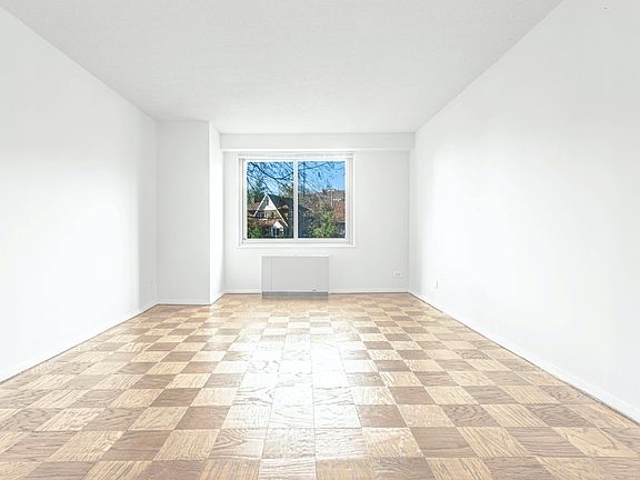 4th image of 2600 Netherland Ave APT 318