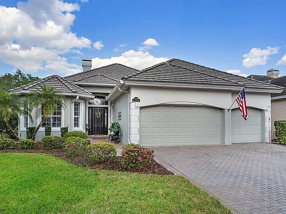 2nd image of 10501 Holly Crest Dr