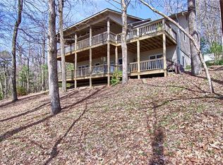 2 Rhetts Ridge Rd, Zirconia, NC 28790