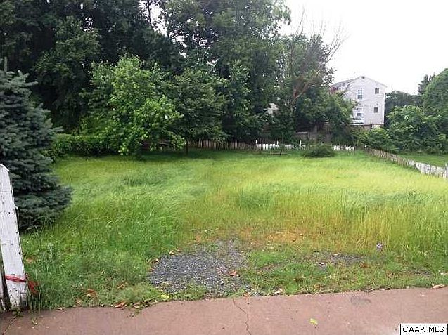 1st image of 925 Charlton Ave