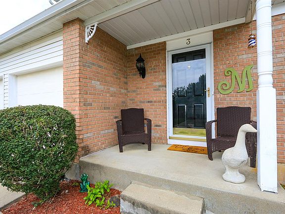 2nd image of 3 Mallard Dr