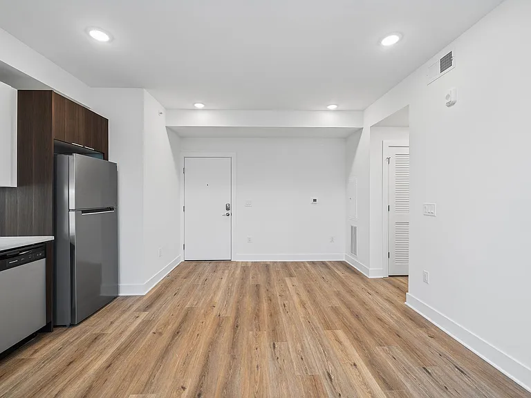 4324 Lancaster Ave — Photo 19