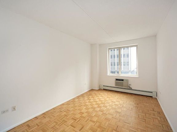 5th image of 95 Worth St #905