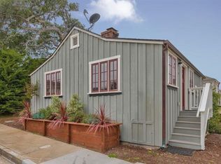 218 Park St, Pacific Grove, CA 93950