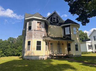 223-225 Thomas St, Cambridge Springs, PA 16403