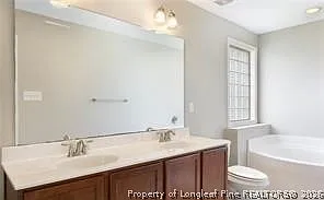 377 Roanoke Dr — Photo 13