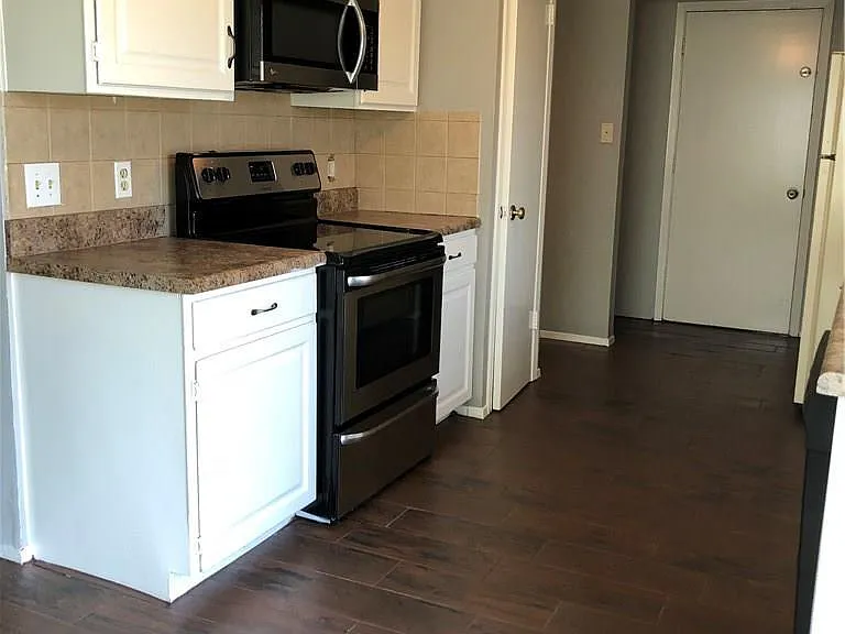 637 Red River Dr — Photo 5