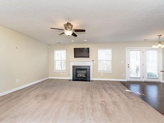 5th image of 9604 Woodsong Ln