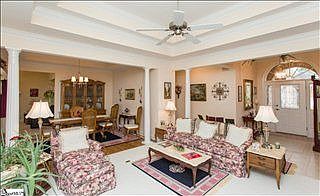 5th image of 117 Banbury Cir