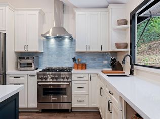 914 W Anapamu St, Santa Barbara, CA 93101