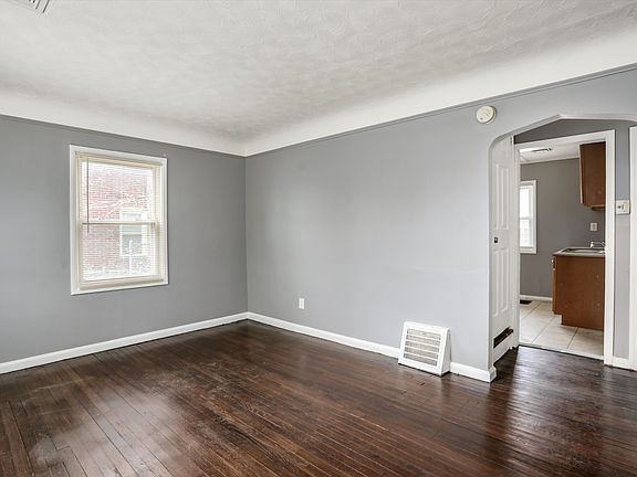 05-19349 Kelly Detroit0007_04232023