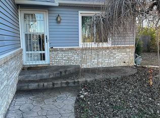 2339 N Ridgewood Ct, Wichita, KS 67220