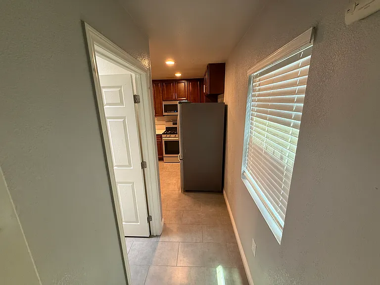 1491 W 47th St — Photo 31
